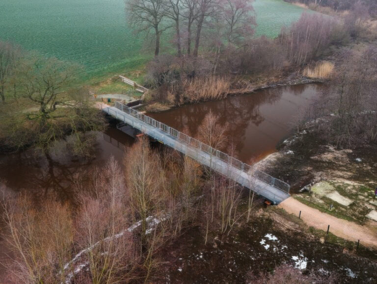 Noodbrug over de Regge